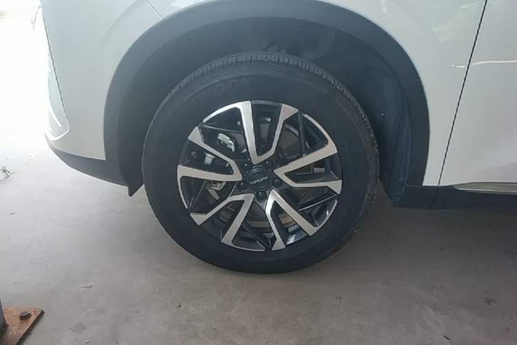 Used Haval H6 2021 3rd Generation 1.5T Automatic Two-Wheel Drive Max Left Front Wheel Hub