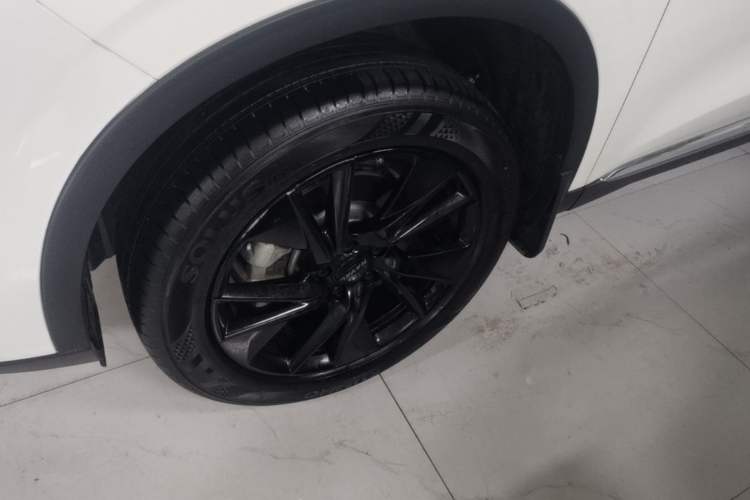 Used Haval H6 2021 3rd Generation 2.0T Automatic Two-Wheel Drive Max Left Front Wheel Hub