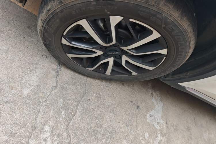 Used Haval H6 2021 3rd Generation 1.5T Automatic Two-Wheel Drive Pro Left Front Wheel Hub