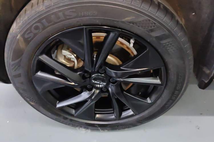 Used Haval H6 2021 3rd Generation 2.0T Automatic Two-Wheel Drive Max Left Front Wheel Hub