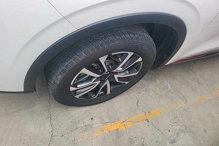 Used Haval H6 2021 3rd Generation 1.5T Automatic Two-Wheel Drive Max Left Front Wheel Hub