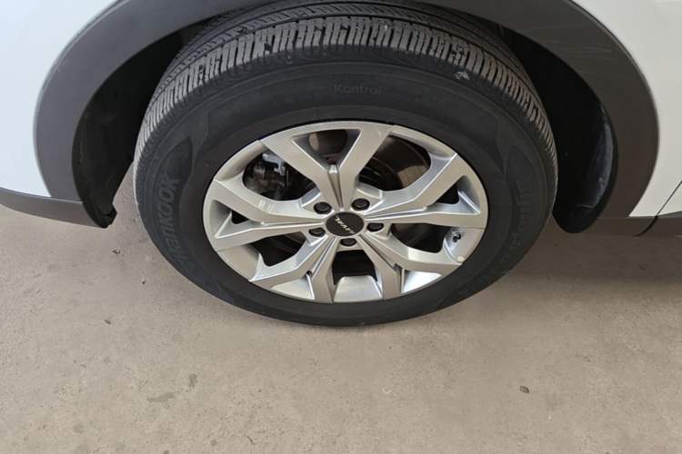Used Haval H6 2021 National Trend Edition 1.5T Automatic Champion Version Left Front Wheel Hub