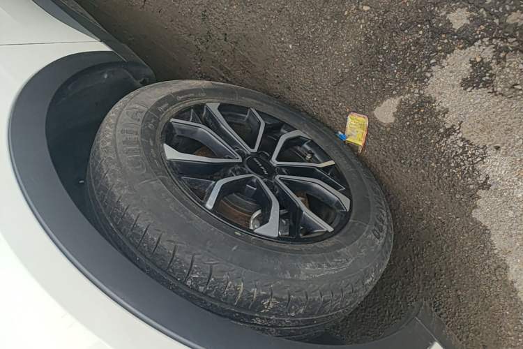 Used Haval H6 2021 National Trend Edition 1.5T Automatic Urban Version Left Front Wheel Hub