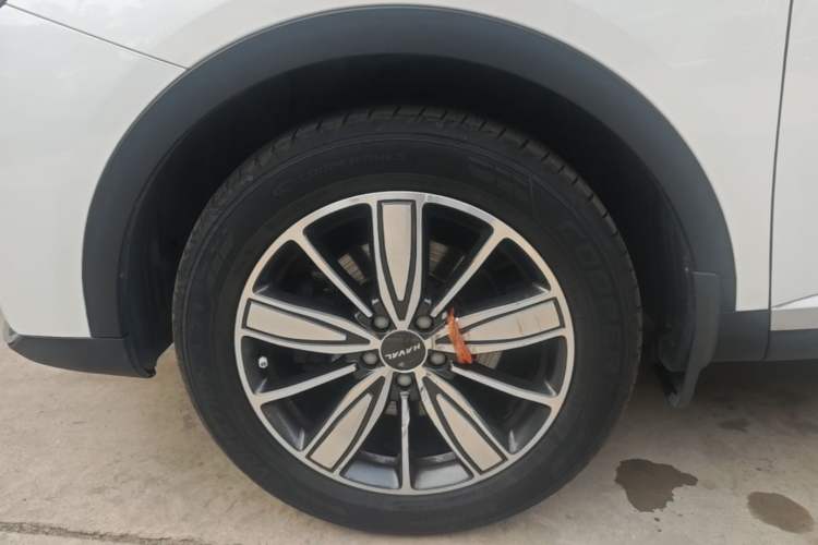 Used Haval H6 2021 1.5 GDIT Automatic Champion Edition Left Front Wheel Hub
