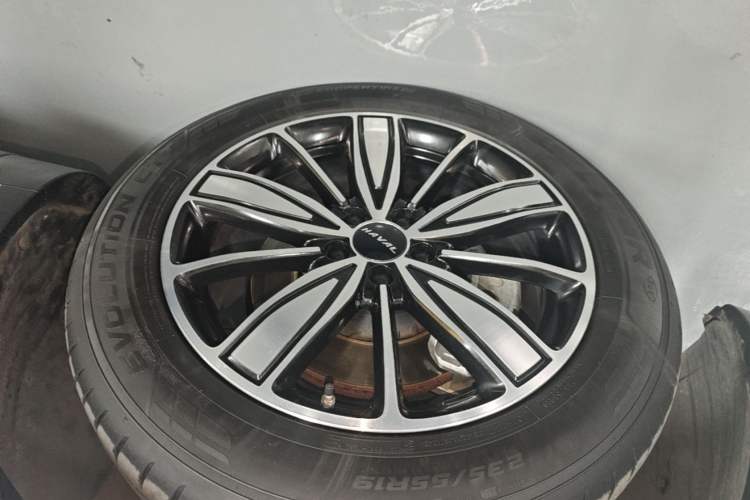 Used Haval H6 2021 National Trend Edition 1.5 GDIT Automatic Ultra-Luxury Version Left Front Wheel Hub