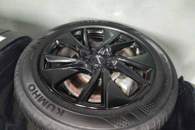 Used Haval H6 2021 3rd Generation 2.0T Automatic Two-Wheel Drive Max Left Front Wheel Hub