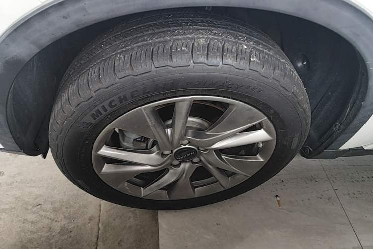 Used Haval H6 2021 3rd Generation 1.5T Automatic Two-Wheel-Drive Supreme Left Front Wheel Hub