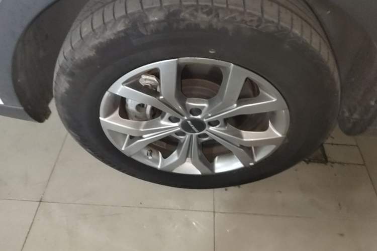 Used Haval H6 2021 National Trend Edition 1.5T Automatic Champion Version Left Front Wheel Hub