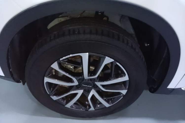 Used Haval H6 2021 3rd Generation 1.5T Automatic Two-Wheel Drive Max Left Front Wheel Hub