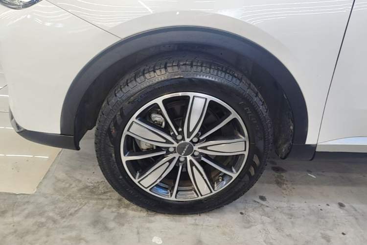 Used Haval H6 2021 1.5 GDIT Automatic Champion Edition Left Front Wheel Hub