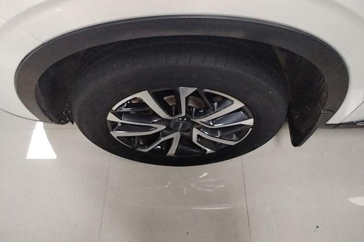 Used Haval H6 2021 3rd Generation 1.5T Automatic Two-Wheel Drive Max Left Front Wheel Hub