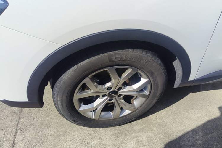 Used Haval H6 2021 National Trend Edition 1.5T Automatic Champion Version Left Front Wheel Hub