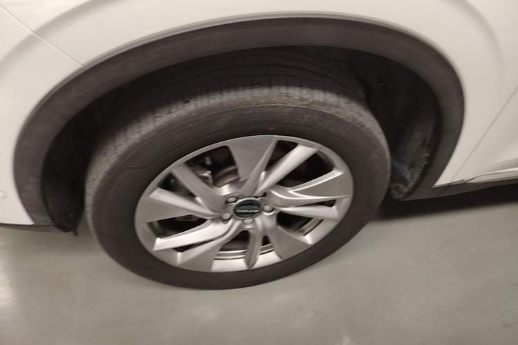 Used Haval H6 2021 3rd Generation 1.5T Automatic Two-Wheel-Drive Supreme Left Front Wheel Hub