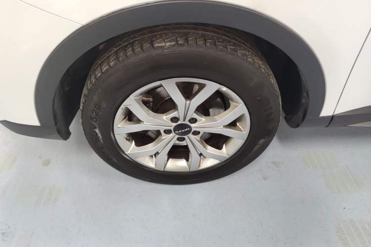 Used Haval H6 2021 National Trend Edition 1.5T Automatic Champion Version Left Front Wheel Hub