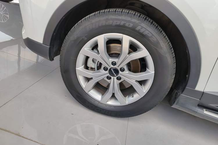 Used Haval H6 2021 National Trend Edition 1.5T Automatic Champion Version Left Front Wheel Hub