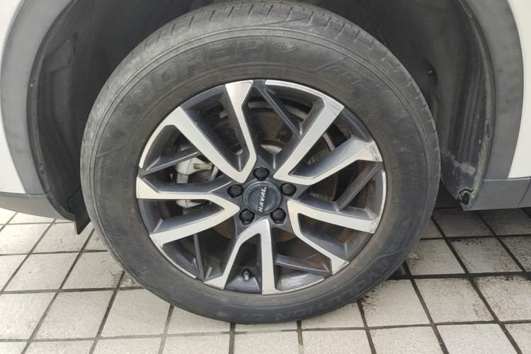 Used Haval H6 2021 3rd Generation 1.5T Automatic Two-Wheel Drive Pro Left Front Wheel Hub