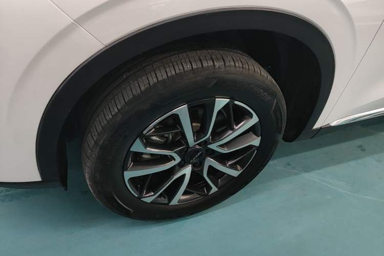 Used Haval H6 2021 3rd Generation 1.5T Automatic Two-Wheel Drive Pro Left Front Wheel Hub