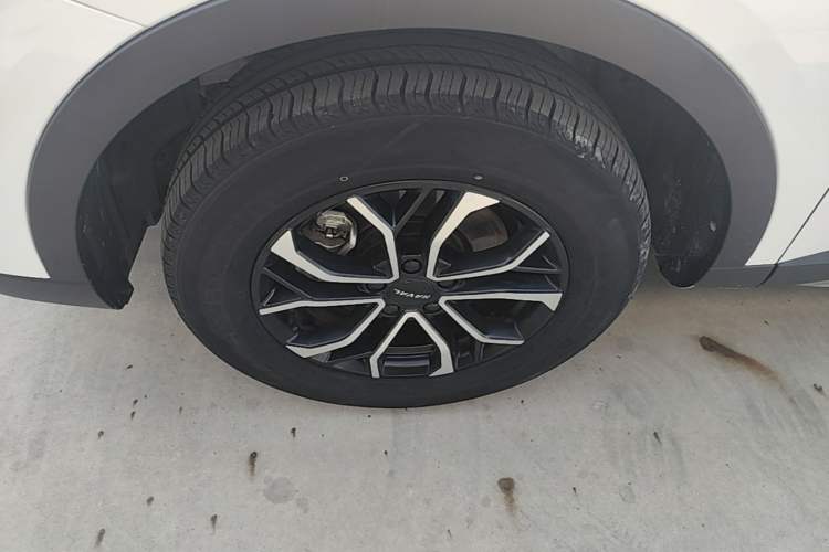 Used Haval H6 2021 National Trend Edition 1.5T Automatic Urban Version Left Front Wheel Hub