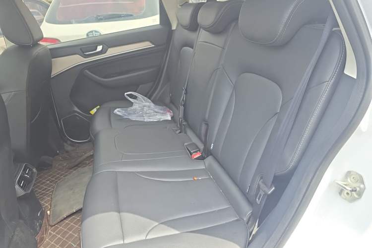 Used Haval H6 2021 Sport Edition 1.5T Automatic Elite Smart Connectivity Model U-Shape Grille Left Rear Seat