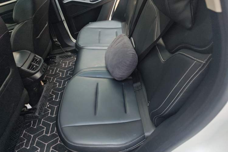Used Haval H6 2021 3rd Generation 1.5T Automatic Two-Wheel Drive Max Left Rear Seat