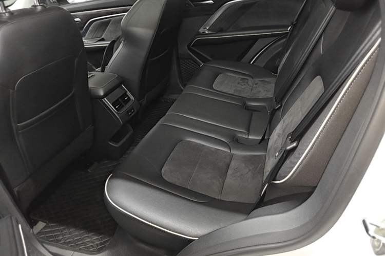 Used Haval H6 2021 National Trend Edition 1.5T Automatic Champion Version Left Rear Seat