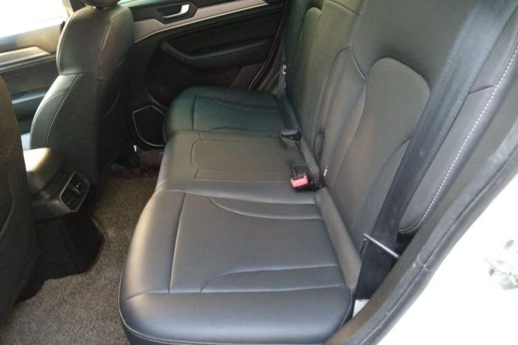 Used Haval H6 2021 Sport Edition 1.5T Automatic Elite Smart Connectivity Model with Hexagonal Grille Left Rear Seat