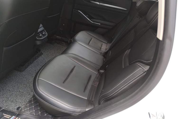 Used Haval H6 2021 3rd Generation 1.5T Automatic Two-Wheel Drive Max Left Rear Seat