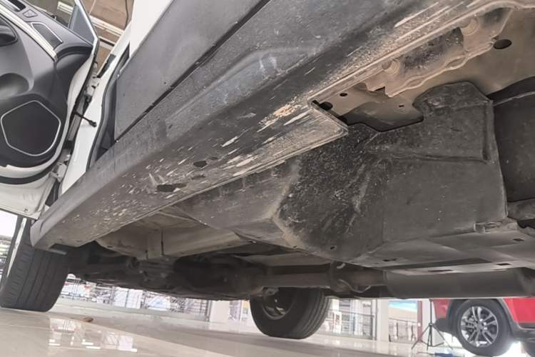 Used Haval H6 2021 Sport Edition 1.5T Automatic Elite Smart Connectivity Model U-Shape Grille Left Side Sill