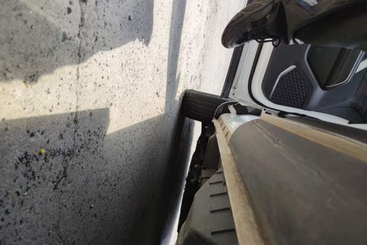Used Haval H6 2021 National Trend Edition 1.5T Automatic Urban Version Left Side Sill