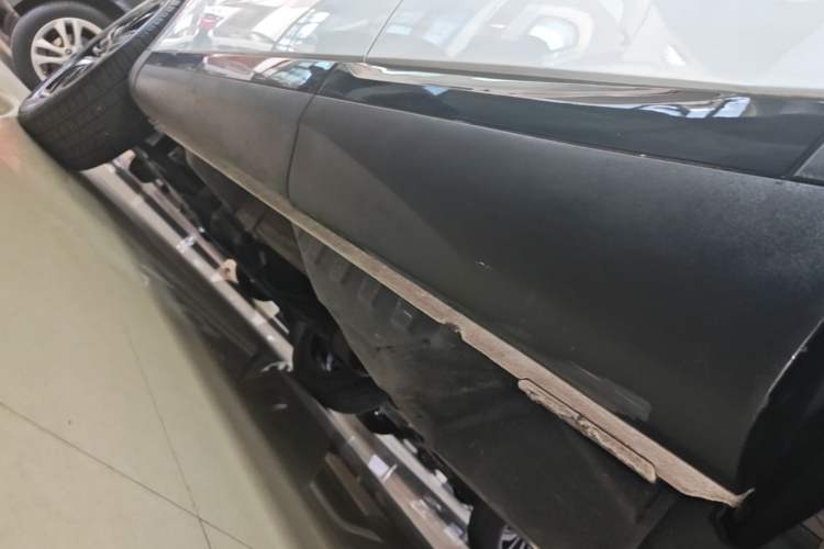 Used Haval H6 2021 2.0 GDIT Automatic GT Luxury Edition Left Side Sill