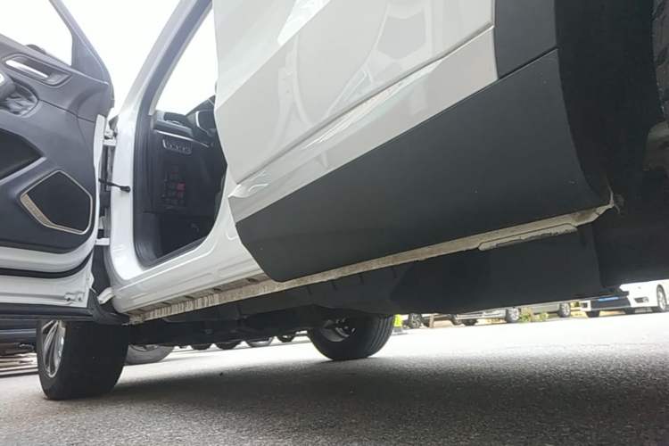 Used Haval H6 2021 1.5T Automatic Champion Edition Left Side Sill