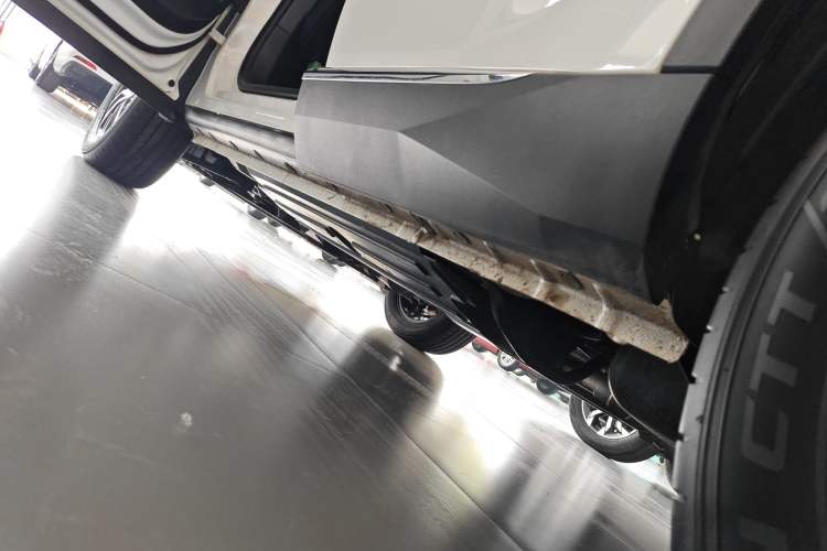 Used Haval H6 2021 3rd Generation 1.5T Automatic Two-Wheel Drive Max Left Side Sill