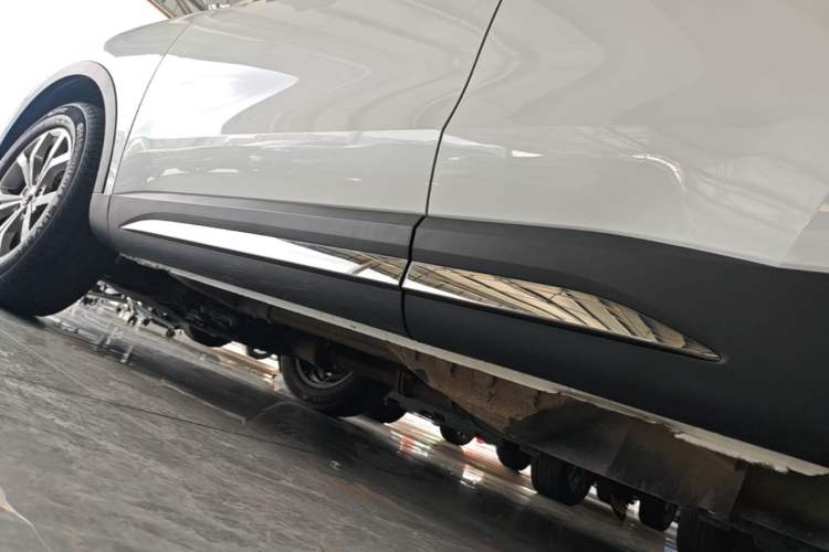 Used Haval H6 2021 National Trend Edition 1.5T Automatic Champion Version Left Side Sill
