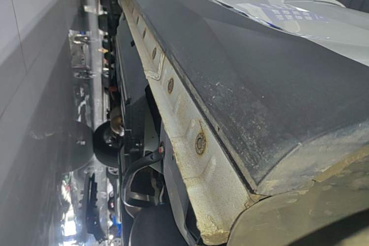 Used Haval H6 2021 3rd Generation 2.0T Automatic All-Wheel Drive Max Left Side Sill