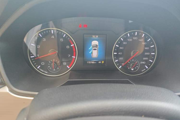 Used Haval H6 2021 Sport Edition 1.5T Automatic Elite Smart Connectivity Model with Hexagonal Grille Odometer Close Up