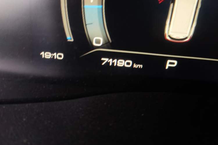 Used Haval H6 2021 National Trend Edition 1.5T Automatic Champion Version Odometer Close Up