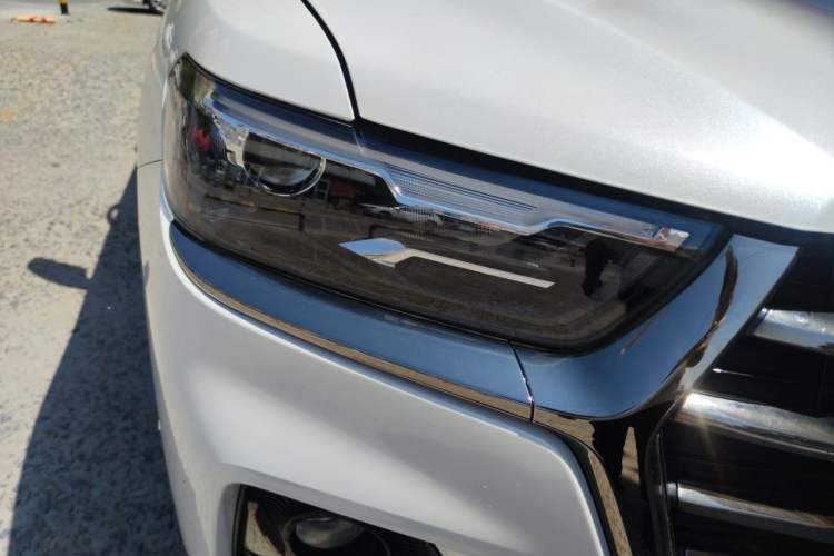 Used Haval H6 2021 National Trend Edition 1.5 GDIT Automatic Luxury Version Right Front Headlight