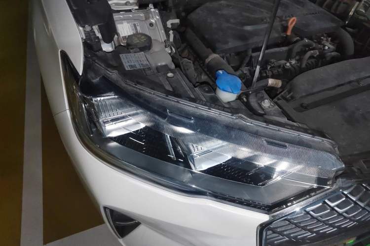 Used Haval H6 2021 3rd Generation 1.5T Automatic Two-Wheel Drive Pro Right Front Headlight