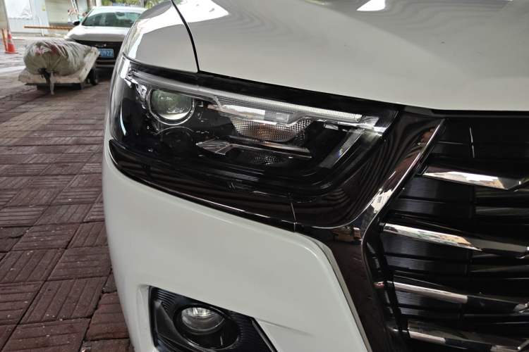 Used Haval H6 2021 National Trend Edition 1.5T Automatic Champion Version Right Front Headlight