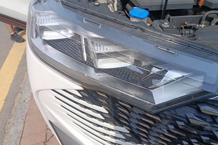 Used Haval H6 2021 3rd Generation 1.5T Automatic Two-Wheel Drive Supreme+ Right Front Headlight