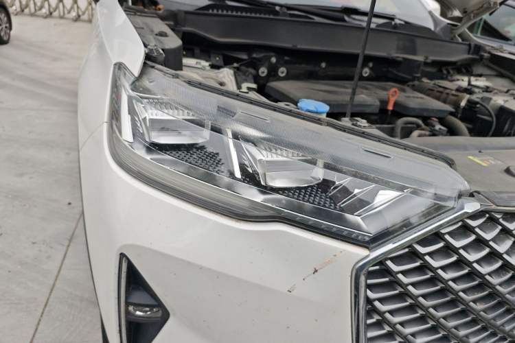 Used Haval H6 2021 3rd Generation 1.5T Automatic Two-Wheel Drive Max Right Front Headlight