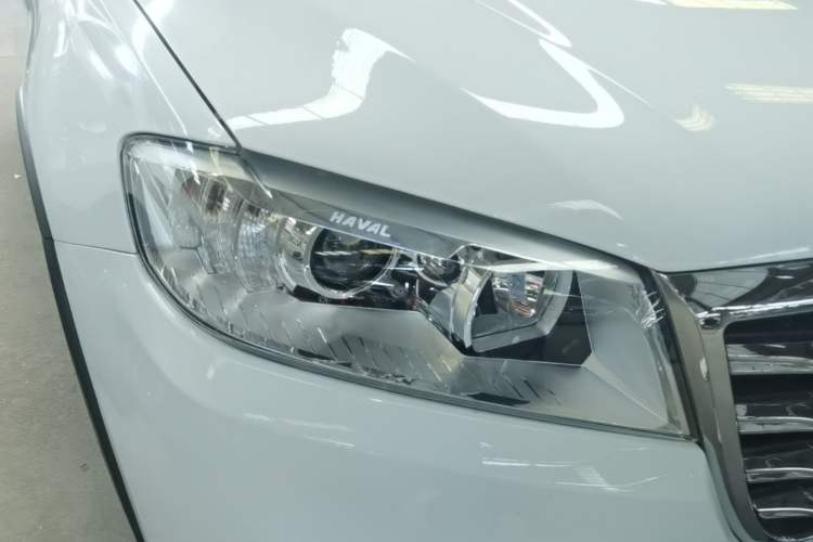 Used Haval H6 2021 Sport Edition 1.5T Automatic Elite Smart Connectivity Model U-Shape Grille Right Front Headlight