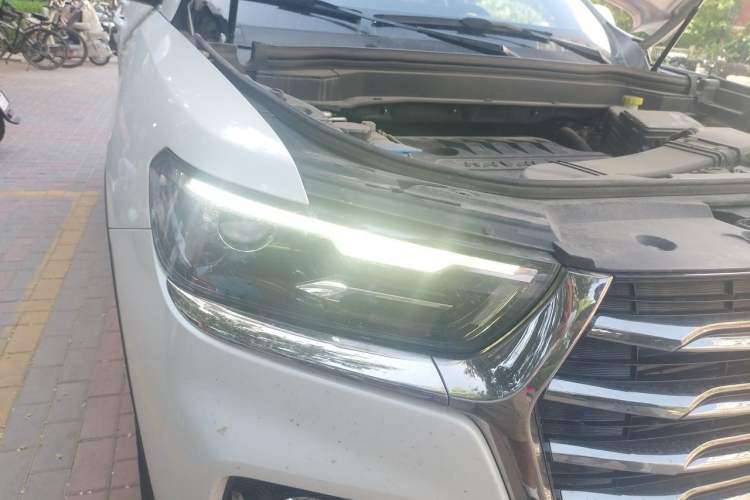Used Haval H6 2021 National Trend Edition 1.5T Automatic Champion Version Right Front Headlight