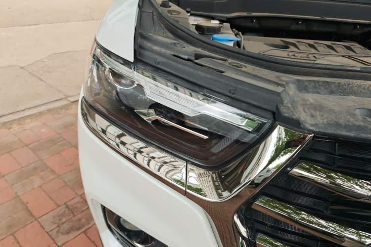 Used Haval H6 2021 National Trend Edition 1.5T Automatic Urban Version Right Front Headlight