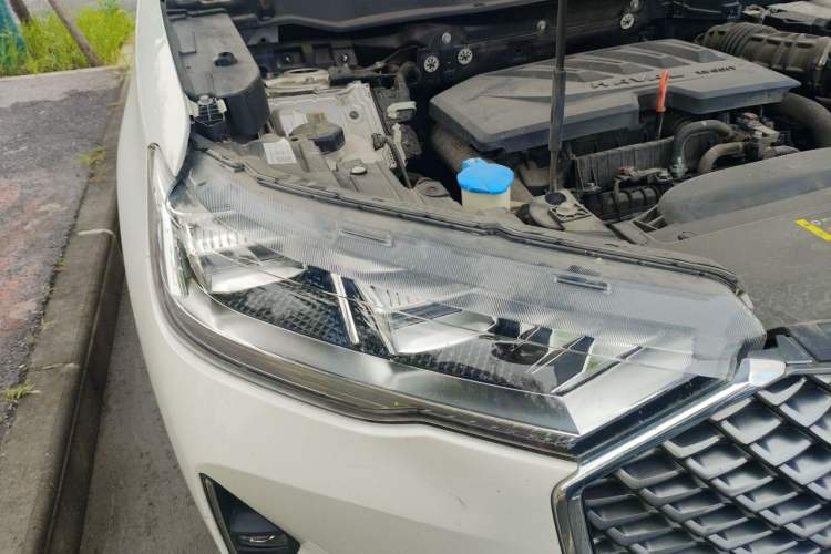 Used Haval H6 2021 3rd Generation 1.5T Automatic Two-Wheel Drive Max Right Front Headlight