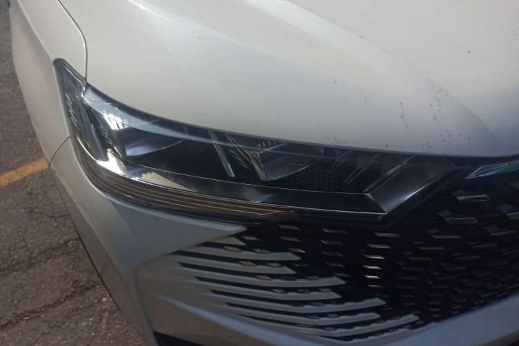 Used Haval H6 2021 3rd Generation 1.5T Automatic Two-Wheel Drive Supreme+ Right Front Headlight