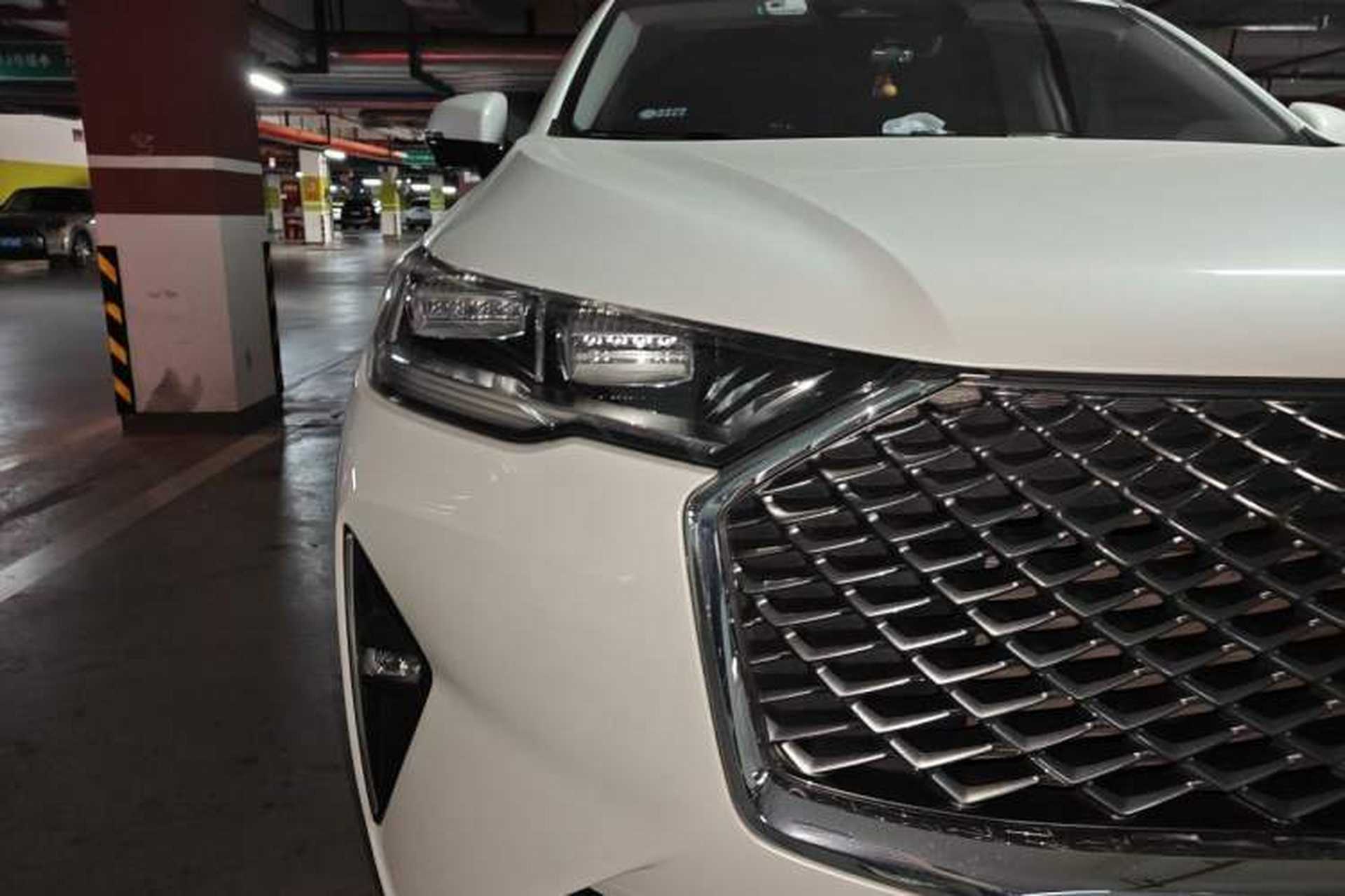 Used Haval H6 2021 3rd Generation 1.5T Automatic Two-Wheel Drive Max Right Front Headlight