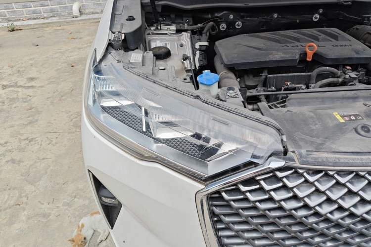 Used Haval H6 2021 3rd Generation 1.5T Automatic Two-Wheel Drive Pro Right Front Headlight