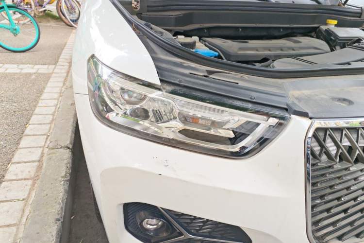 Used Haval H6 2021 2.0 GDIT Automatic Champion Edition Right Front Headlight