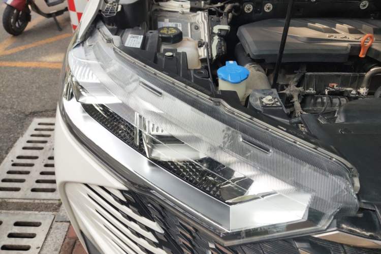 Used Haval H6  Right Front Headlight